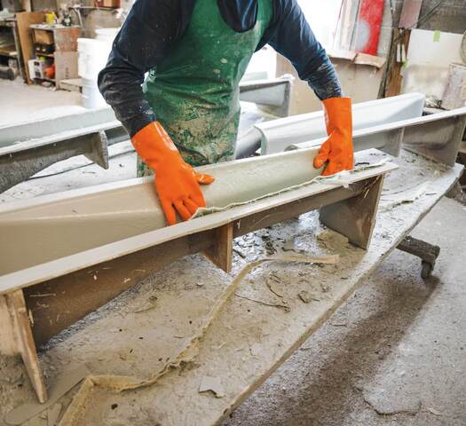 Working applying a reinforcement layer to a Pilasters
